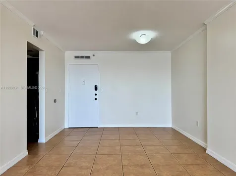 2780 NE 183rd Street Aventura FL 33160