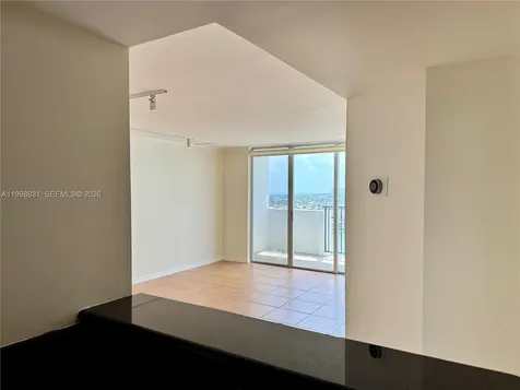 2780 NE 183rd Street Aventura FL 33160