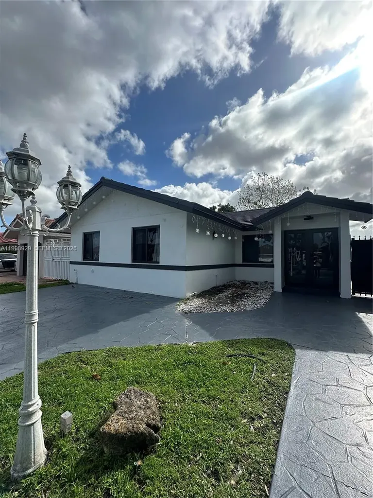 5923 SW 147th Place Miami FL 33193