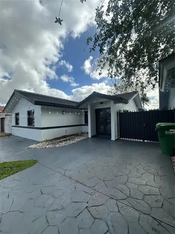 5923 SW 147th Place Miami FL 33193
