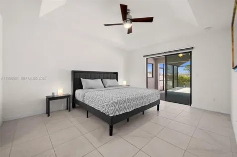 1808 SW 8th Place Cape Coral FL 33991