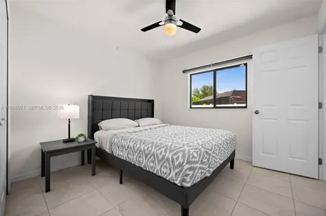 1808 SW 8th Place Cape Coral FL 33991