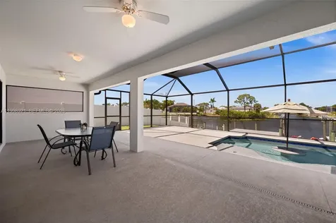 1808 SW 8th Place Cape Coral FL 33991