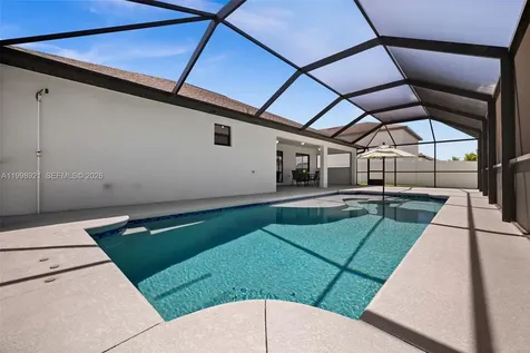 1808 SW 8th Place Cape Coral FL 33991