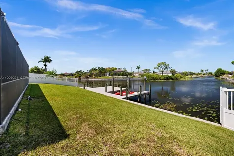 1808 SW 8th Place Cape Coral FL 33991