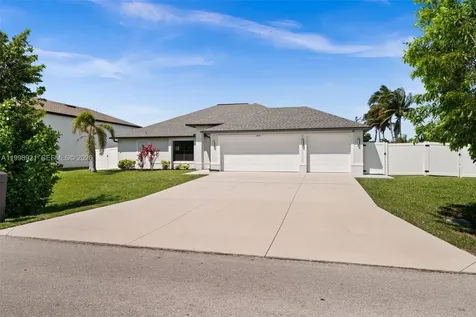 1808 SW 8th Place Cape Coral FL 33991