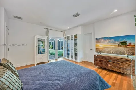 186 Edgewater Drive Coral Gables FL 33133