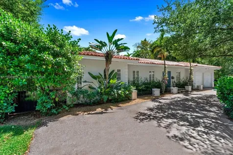 186 Edgewater Drive Coral Gables FL 33133