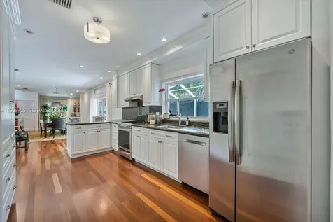 186 Edgewater Drive Coral Gables FL 33133
