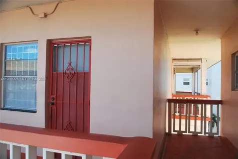 18707 NE 14th Avenue Miami FL 33179
