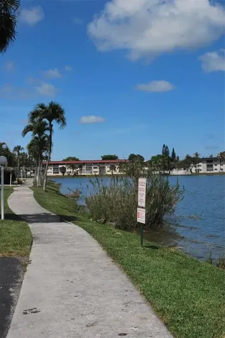 18707 NE 14th Avenue Miami FL 33179