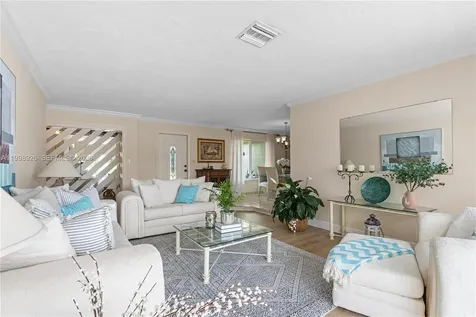 10325 SW 102nd Court Miami FL 33176