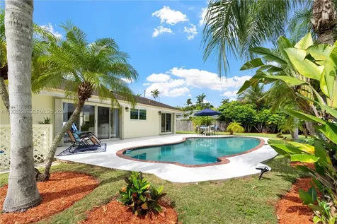 10325 SW 102nd Court Miami FL 33176