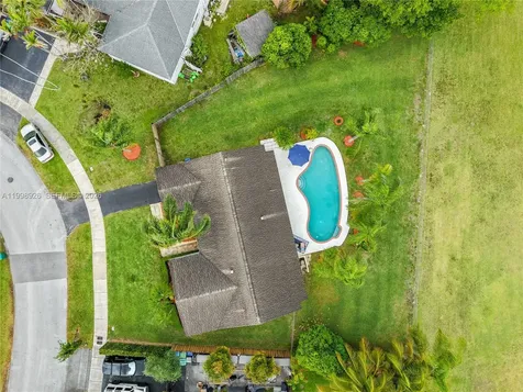 10325 SW 102nd Court Miami FL 33176