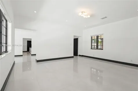 519 Alhambra Circle Coral Gables FL 33134