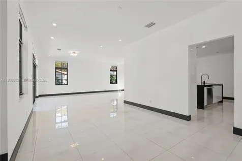 519 Alhambra Circle Coral Gables FL 33134