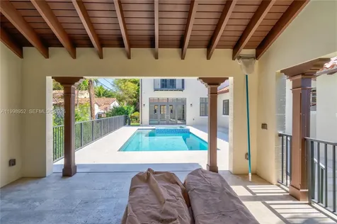 519 Alhambra Circle Coral Gables FL 33134