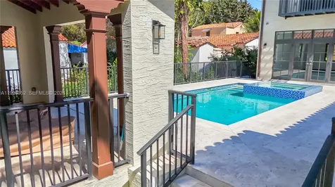 519 Alhambra Circle Coral Gables FL 33134