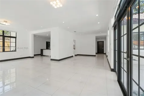 519 Alhambra Circle Coral Gables FL 33134