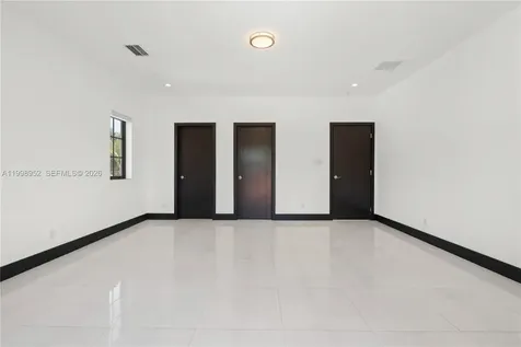 519 Alhambra Circle Coral Gables FL 33134