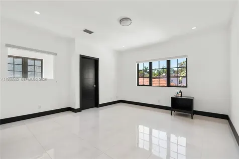 519 Alhambra Circle Coral Gables FL 33134
