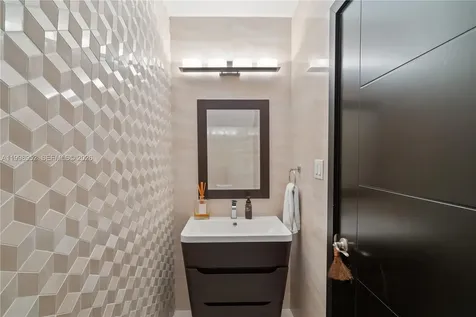 519 Alhambra Circle Coral Gables FL 33134