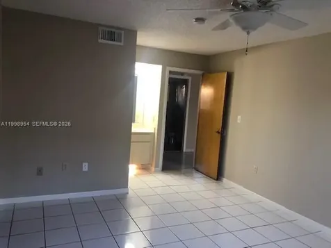 2212 W 74th Street Hialeah FL 33016