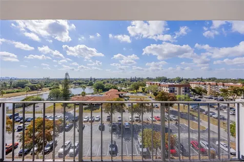 4164 Inverrary Drive Lauderhill FL 33319