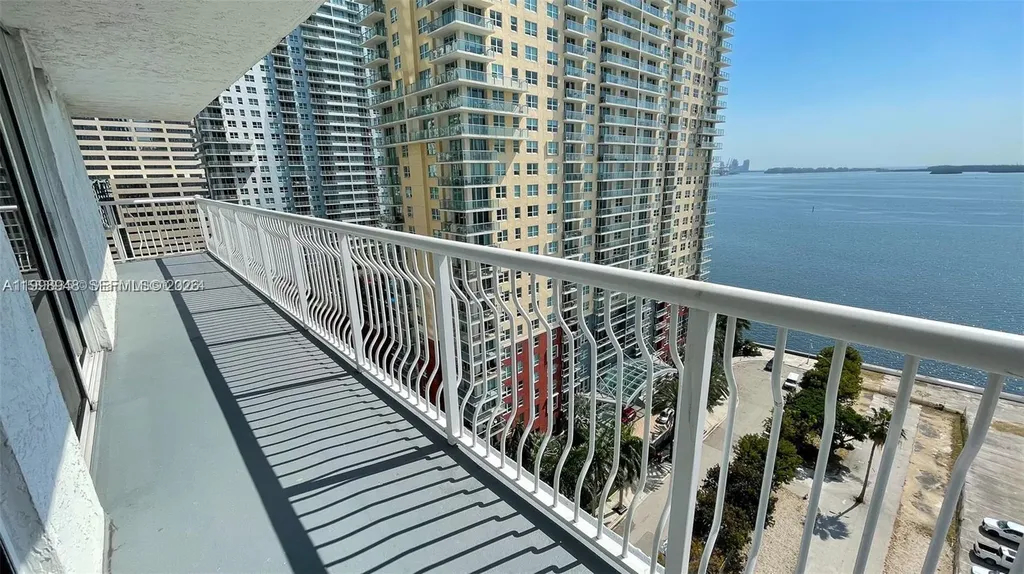 1200 Brickell Bay Drive Miami FL 33131