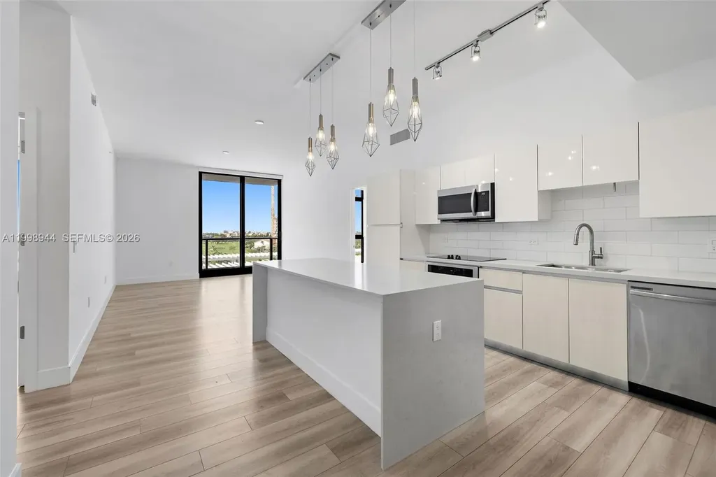101 Diplomat Parkway Hallandale Beach FL 33009