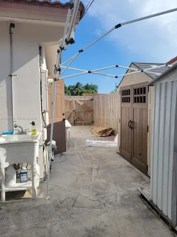 8245 SW 43rd Street Miami FL 33155