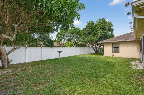 701 NW 41st Terrace Deerfield Beach FL 33442