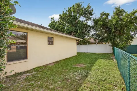 701 NW 41st Terrace Deerfield Beach FL 33442