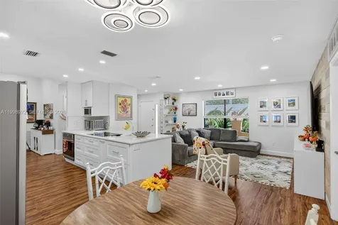 701 NW 41st Terrace Deerfield Beach FL 33442
