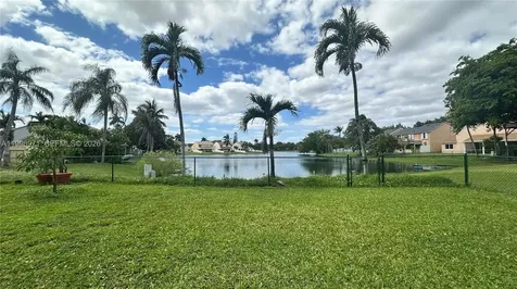1141 Scarborough Drive Davie FL 33324