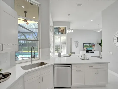 1356 Ginger Circle Weston FL 33326
