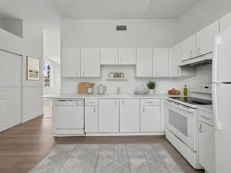 21553 SW 87th Court Cutler Bay FL 33189