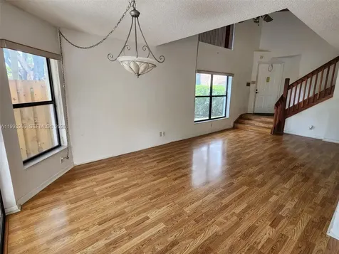 200 SW 95th Terrace Pembroke Pines FL 33025