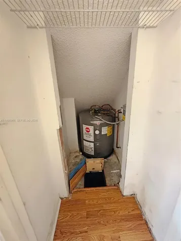 200 SW 95th Terrace Pembroke Pines FL 33025