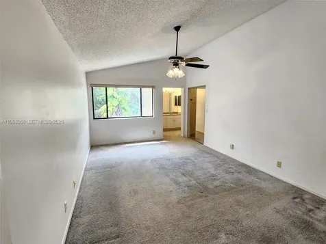 200 SW 95th Terrace Pembroke Pines FL 33025