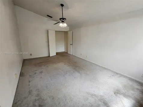 200 SW 95th Terrace Pembroke Pines FL 33025