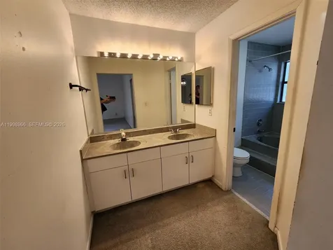 200 SW 95th Terrace Pembroke Pines FL 33025