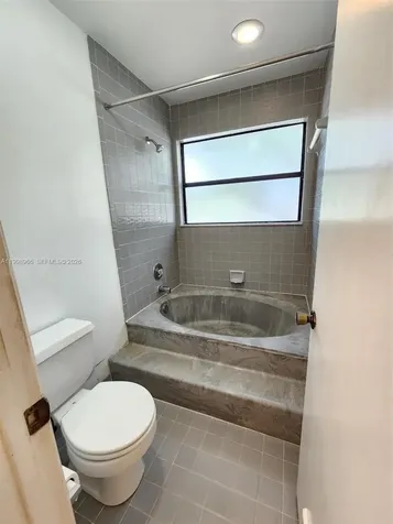 200 SW 95th Terrace Pembroke Pines FL 33025