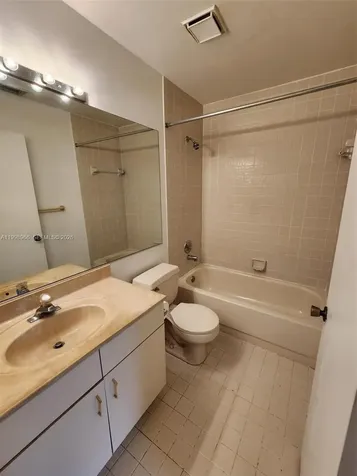 200 SW 95th Terrace Pembroke Pines FL 33025