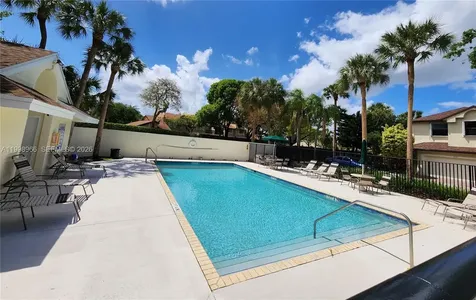 200 SW 95th Terrace Pembroke Pines FL 33025