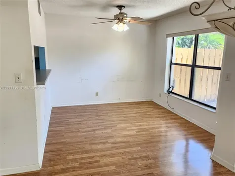 200 SW 95th Terrace Pembroke Pines FL 33025