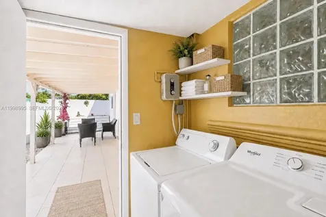 1682 NE 124th Lane North Miami FL 33181