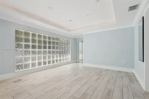 1682 NE 124th Lane North Miami FL 33181
