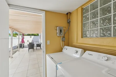1682 NE 124th Lane North Miami FL 33181