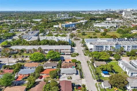 1682 NE 124th Lane North Miami FL 33181